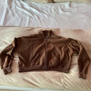 Hollister Zip Up Cropped Oversized Super Soft Brown Sweatshirt, Small